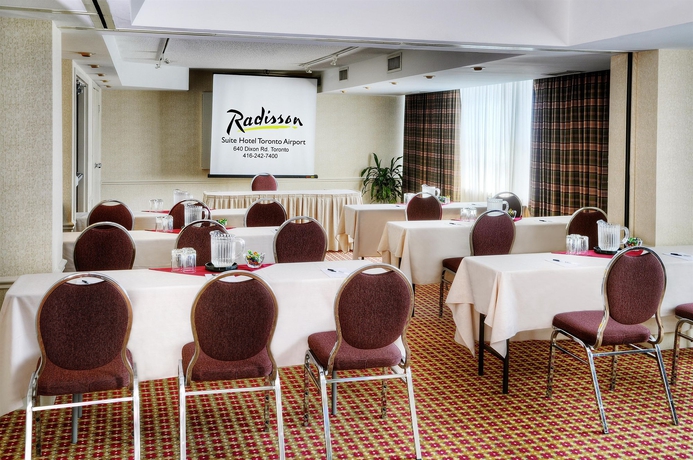 Imagen de los interiores del Hotel Radisson Suite - Toronto Airport. Foto 12