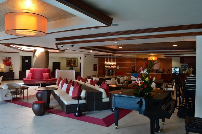 Imagen de los interiores del Hotel Radisson Trinidad. Foto 9