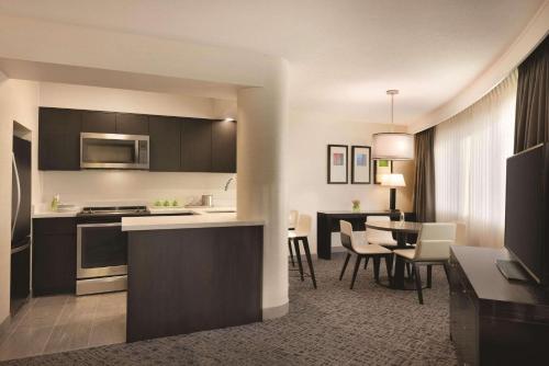 Imagen de la habitación del Hotel Radisson Vancouver Airport. Foto 20