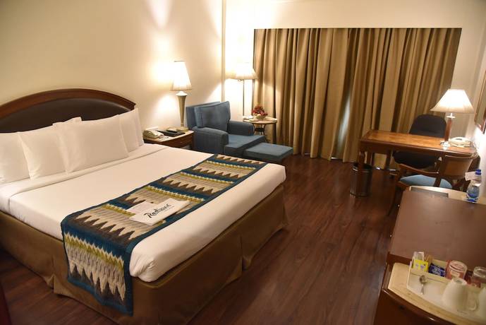 Imagen de la habitación del Hotel Radisson Varanasi. Foto 5