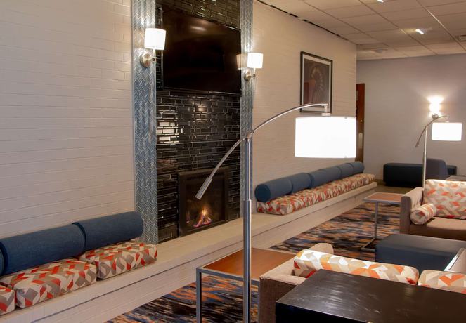 Imagen de los interiores del Hotel Radisson and Conference Center Fond du Lac. Foto 20