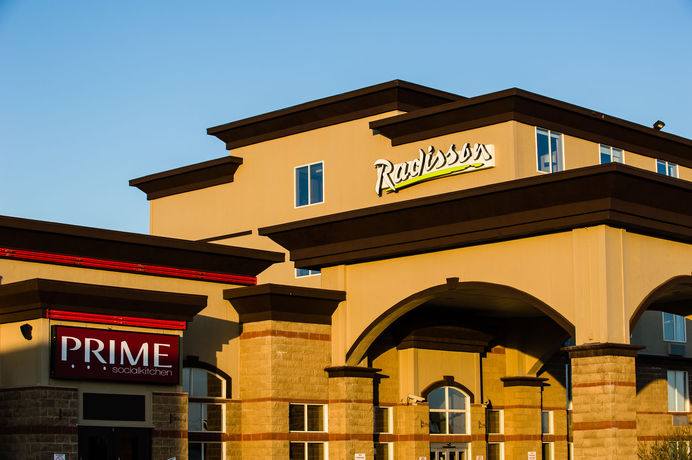 Imagen general del Hotel Radisson and Suites Fort Mcmurray. Foto 12