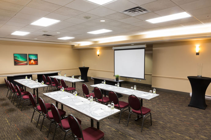 Imagen general del Hotel Radisson and Suites Fort Mcmurray. Foto 1