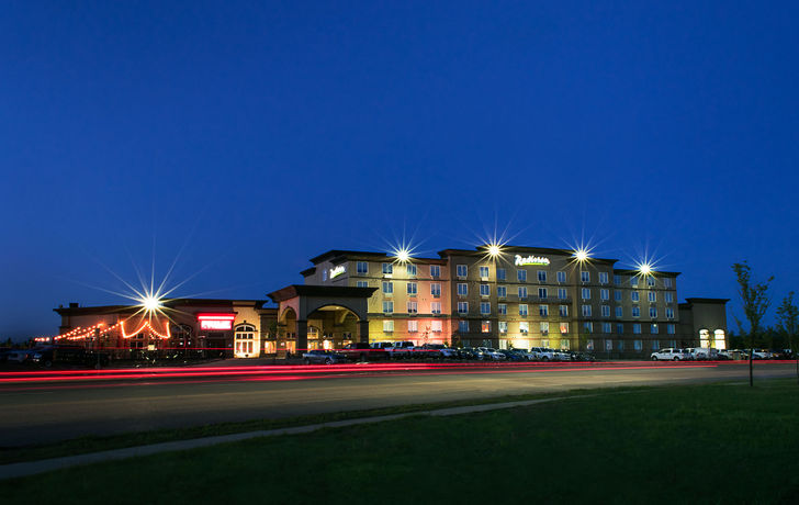 Imagen general del Hotel Radisson and Suites Fort Mcmurray. Foto 13