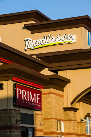 Imagen general del Hotel Radisson and Suites Fort Mcmurray. Foto 7