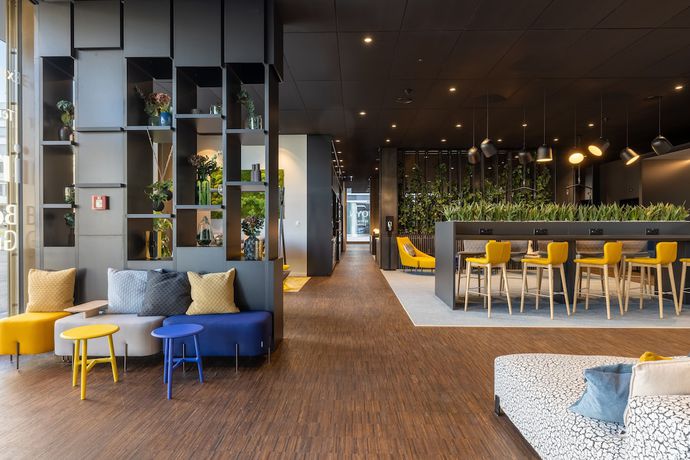 Imagen de los interiores del Hotel Radisson and Suites Zurich. Foto 20