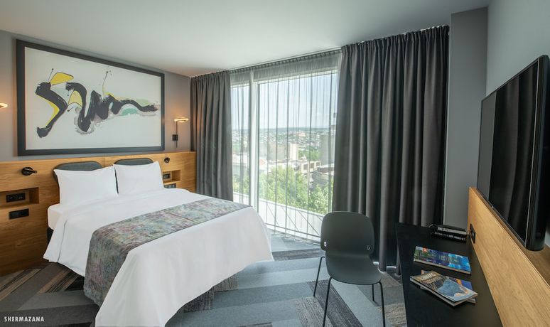 Imagen de la habitación del Hotel Radius Tbilisi. Foto 16