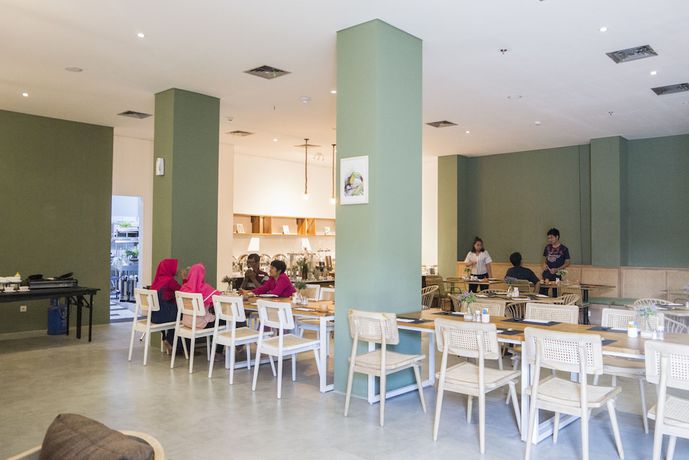 Imagen del bar/restaurante del Hotel Radja Art and Boutique Simpang Lima. Foto 4