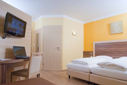 Imagen de la habitación del Hotel Radlinger. Foto 11