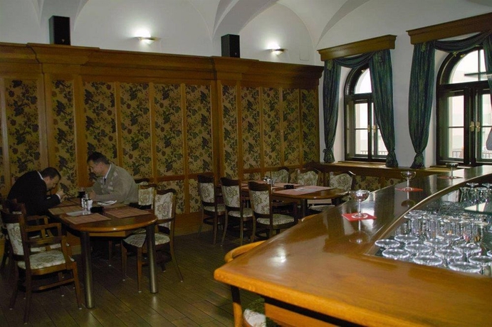 Imagen del bar/restaurante del Hotel Radnice. Foto 4