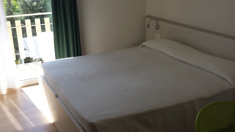Imagen de la habitación del Hotel Rado. Foto 9