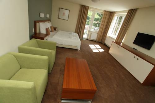 Imagen de la habitación del Hotel Radun. Foto 10