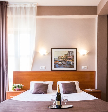 Imagen de la habitación del Hotel Raduzhny. Foto 15