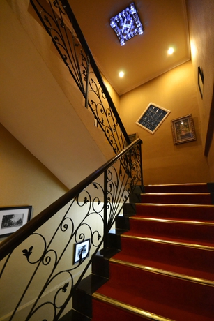 Imagen de los interiores del Hotel Rae Bukit Bintang. Foto 9