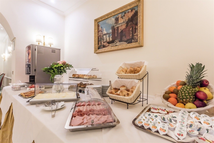 Imagen del bar/restaurante del Hotel Raeli Archimede. Foto 4