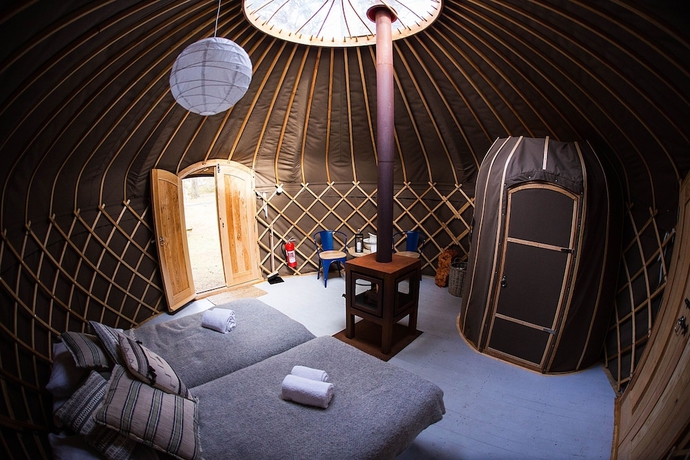 Imagen de la habitación del Hotel Raet Camping. Foto 2
