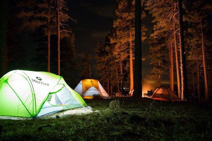 Imagen de la habitación del Hotel Raet Camping. Foto 10