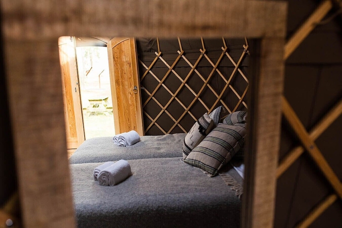 Imagen de la habitación del Hotel Raet Camping. Foto 13