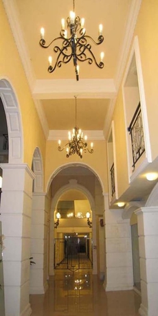 Imagen de la piscina del Hotel Rafael Mansion Bangkok Aiport. Foto 17