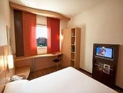 Imagen de la habitación del Hotel Rafael Milano. Foto 4