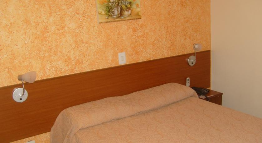 Imagen general del Hotel Rafeli. Foto 9