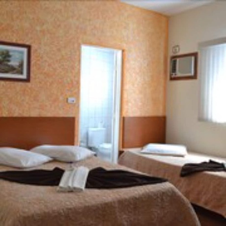 Imagen de la habitación del Hotel Rafeli. Foto 2
