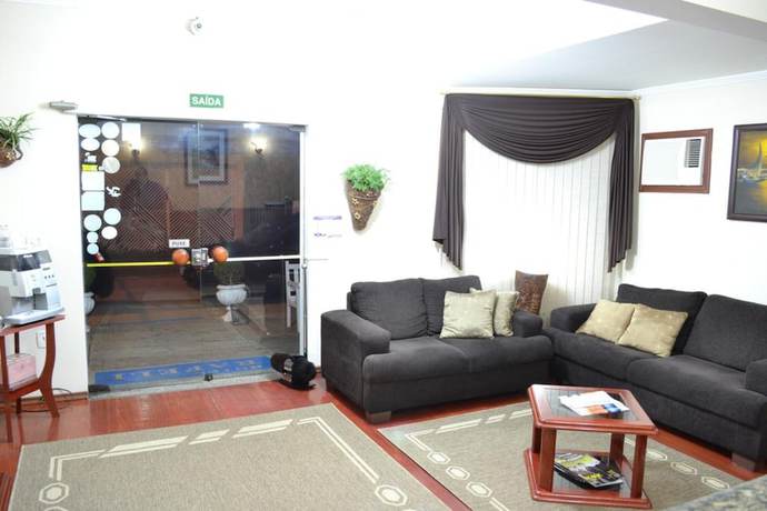 Imagen de los interiores del Hotel Rafeli. Foto 19