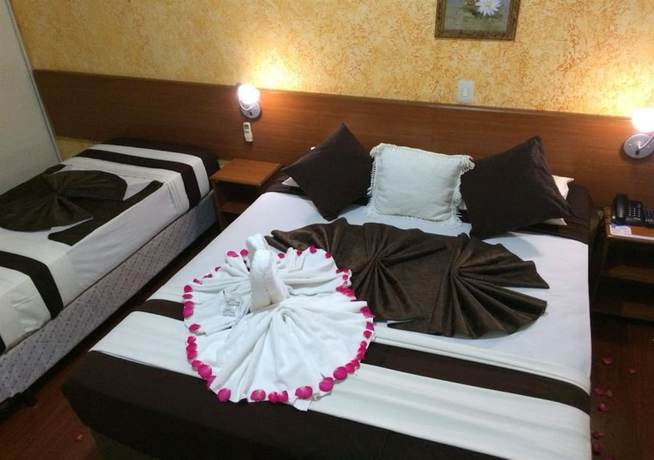 Imagen de la habitación del Hotel Rafeli. Foto 15