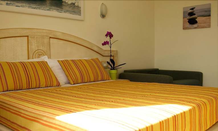 Imagen de la habitación del Hotel Raffael. Foto 4