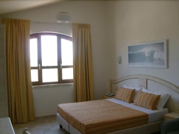 Imagen de la habitación del Hotel Raffael. Foto 7