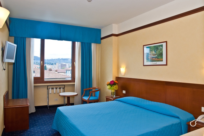 Imagen de la habitación del Hotel Raffaello, Florencia. Foto 13