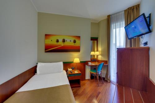 Imagen de la habitación del Hotel Raffaello, Mil&aacute;n. Foto 12