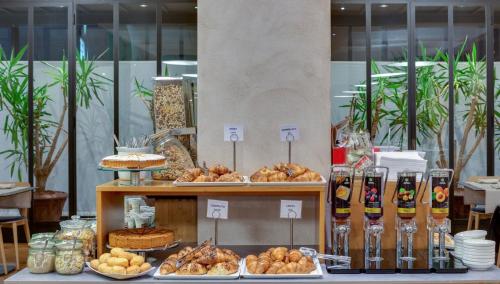 Imagen del bar/restaurante del Hotel Raffaello, Mil&aacute;n. Foto 2