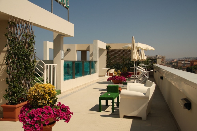 Imagen de la piscina del Hotel Raffaello, Senigallia. Foto 15