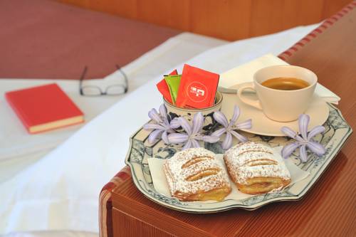 Imagen de la habitación del Hotel Raffaello, Urbino. Foto 6