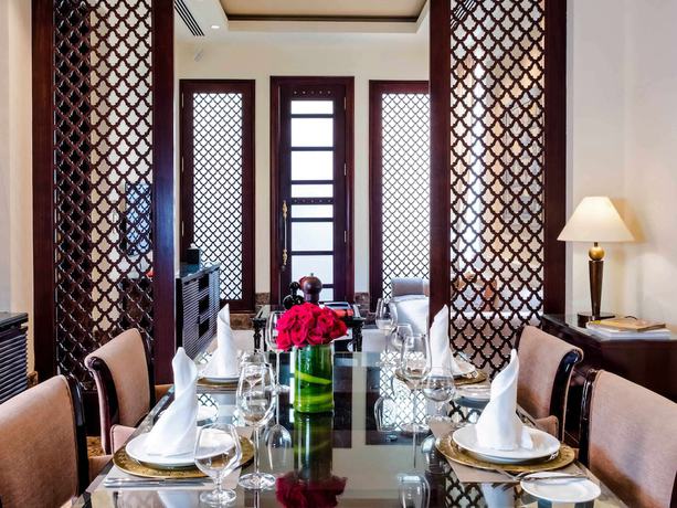 Imagen de la habitación del Hotel Raffles Al Areen Palace Bahrain. Foto 6