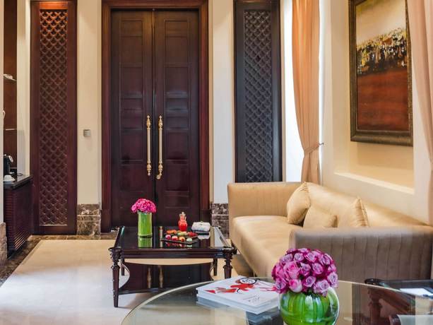 Imagen de la habitación del Hotel Raffles Al Areen Palace Bahrain. Foto 8