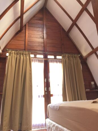 Imagen de la habitación del Hotel Raffles Inn Labuan Bajo. Foto 19