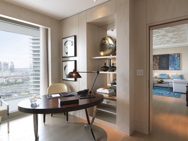Imagen de la habitación del Hotel Raffles Istanbul. Foto 8