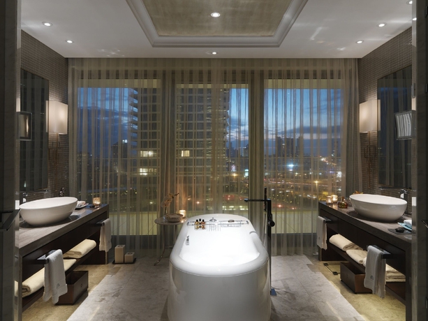 Imagen de la habitación del Hotel Raffles Istanbul. Foto 9