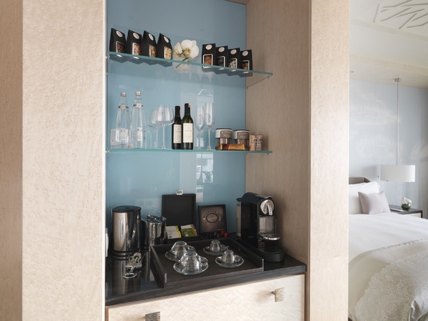 Imagen de la habitación del Hotel Raffles Istanbul. Foto 10