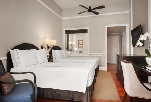 Imagen de la habitación del Hotel Raffles Le Royal. Foto 10