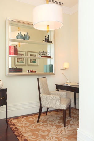 Imagen de la habitación del Hotel Raffles Makati. Foto 5