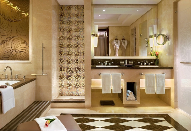 Imagen de la habitación del Hotel Raffles Makkah Palace. Foto 11