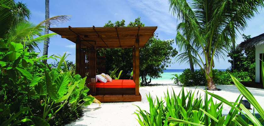 Imagen de los exteriores del Hotel Raffles Maldives Meradhoo Resort. Foto 11