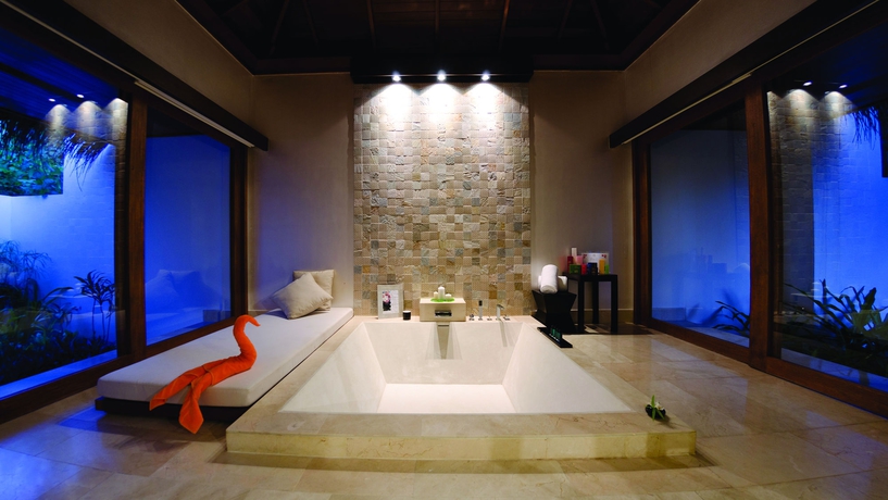 Imagen de la habitación del Hotel Raffles Maldives Meradhoo Resort. Foto 10