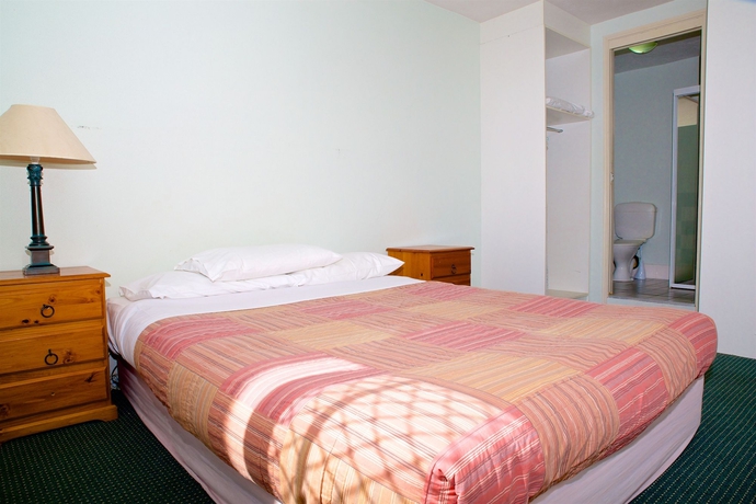 Imagen de la habitación del Hotel Raffles Royale. Foto 8