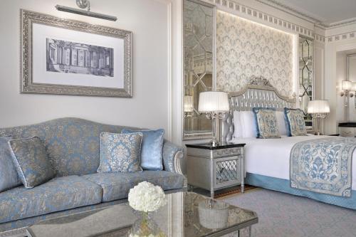 Imagen de la habitación del Hotel Raffles The Palm Dubai. Foto 15