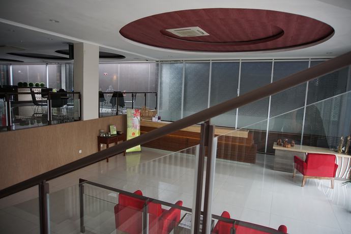Imagen de los interiores del Hotel Raffleshom. Foto 15