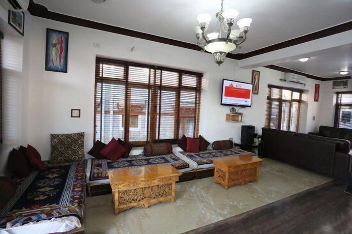 Imagen de los interiores del Hotel Rafica. Foto 19